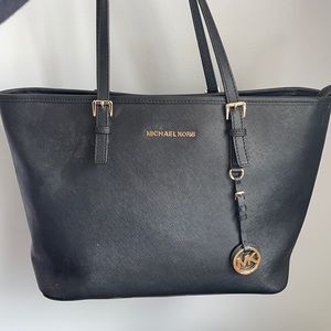 michael kors black tote